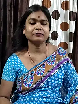 Snapshot of yoursweety09 chatting on 04/17/26, 12:02 yoursweety09 online show from 04/17/26, 12:02