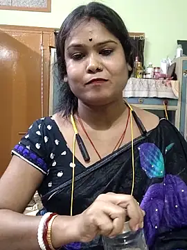 Snapshot of yoursweety09 chatting on 05/30/26, 02:14 yoursweety09 online show from 05/30/26, 02:14