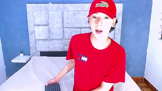 Snapshot of Eban_Dustan chatting on 12/29/24, 01:34 Eban Dustan online show from 12/29/24, 01:34