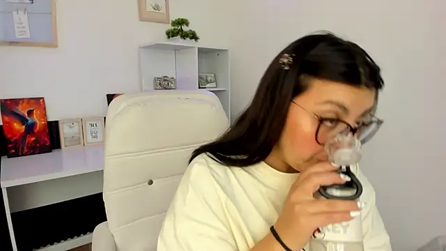 Vioolletta online show from 09/13/25, 12:16