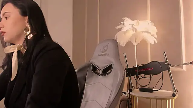 Snapshot of Alisia_Mars chatting on 03/09/25, 05:44 Alisia Mars online show from 03/09/25, 05:44