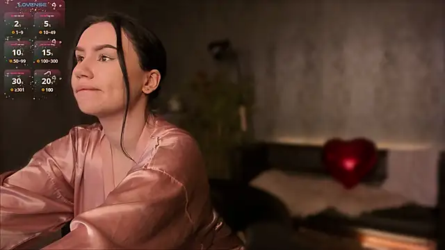 Snapshot of Alisia_Mars chatting on 03/13/25, 05:33 Alisia Mars online show from 03/13/25, 05:33