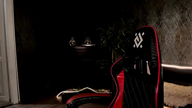 Snapshot of Alisia_Mars chatting on 09/17/25, 05:31 Alisia Mars online show from 09/17/25, 05:31