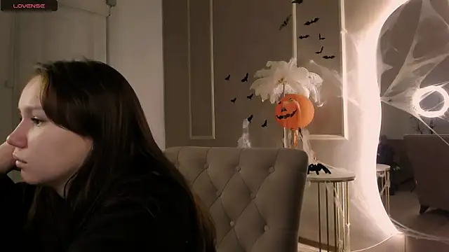 Snapshot of Alisia_Mars chatting on 10/22/25, 05:41 Alisia Mars online show from 10/22/25, 05:41