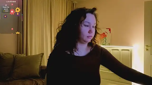 Snapshot of Alisia_Mars chatting on 11/27/25, 04:47 Alisia Mars online show from 11/27/25, 04:47