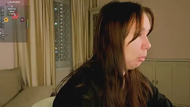 Snapshot of Alisia_Mars chatting on 12/03/25, 04:42 Alisia Mars online show from 12/03/25, 04:42