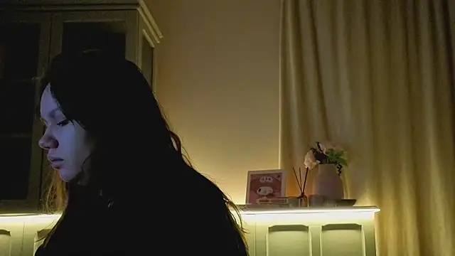 Snapshot of Alisia_Mars chatting on 03/13/26, 03:46 Alisia Mars online show from 03/13/26, 03:46