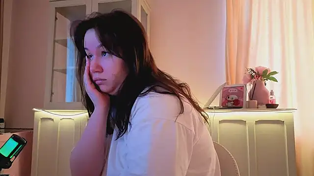 Snapshot of Alisia_Mars chatting on 03/28/26, 05:40 Alisia Mars online show from 03/28/26, 05:40