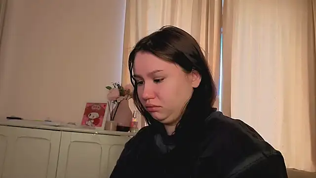 Snapshot of Alisia_Mars chatting on 04/23/26, 05:08 Alisia Mars online show from 04/23/26, 05:08