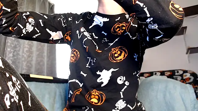 LetsGetMessyBBy online show from 09/20/25, 01:12