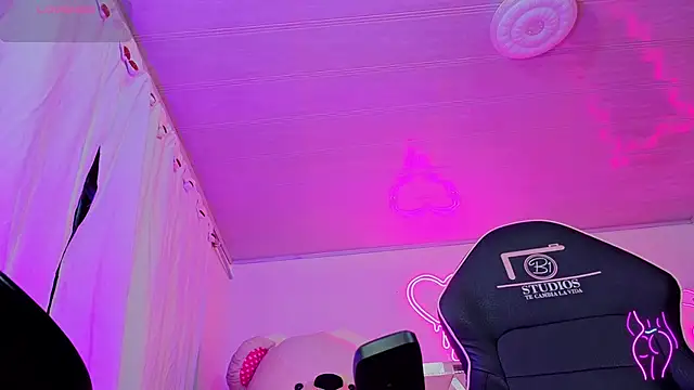 Laylafoxy tay online show from 09/20/25, 03:29