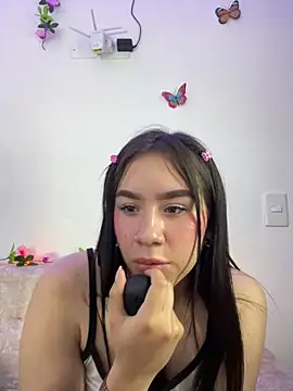 Im Valen Cute online show from 12/24/24, 01:38