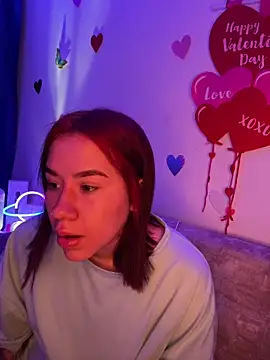 Im Valen Cute online show from 02/06/25, 11:37