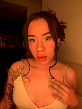 Im Valen Cute online show from 09/17/25, 05:42