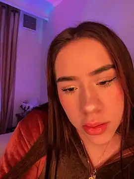 Im Valen Cute online show from 10/23/25, 01:16