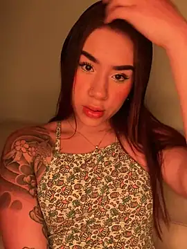 Snapshot of Im_Valen_Cute chatting on 05/03/26, 03:12 Im Valen Cute online show from 05/03/26, 03:12