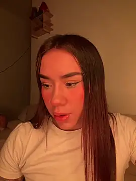 Snapshot of Im_Valen_Cute chatting on 05/30/26, 03:47 Im Valen Cute online show from 05/30/26, 03:47