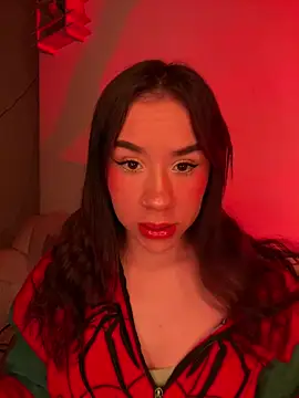 Snapshot of Im_Valen_Cute chatting on 07/25/26, 02:31 Im Valen Cute online show from 07/25/26, 02:31