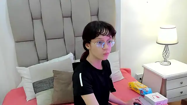 Snapshot of Nastya_Fantasy chatting on 12/28/24, 07:33 Nastya Fantasy online show from 12/28/24, 07:33