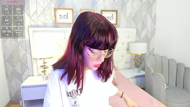 Snapshot of Nastya_Fantasy chatting on 02/04/25, 07:11 Nastya Fantasy online show from 02/04/25, 07:11