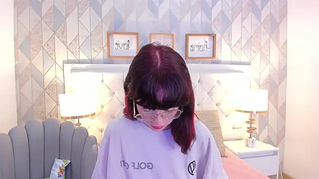 Snapshot of Nastya_Fantasy chatting on 02/05/25, 07:31 Nastya Fantasy online show from 02/05/25, 07:31