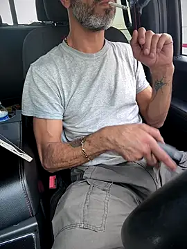 KBD85 online show from 10/18/25, 06:41