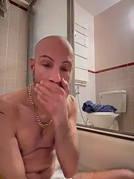 Snapshot of KBD85 chatting on 02/05/26, 02:27 KBD85 online show from 02/05/26, 02:27