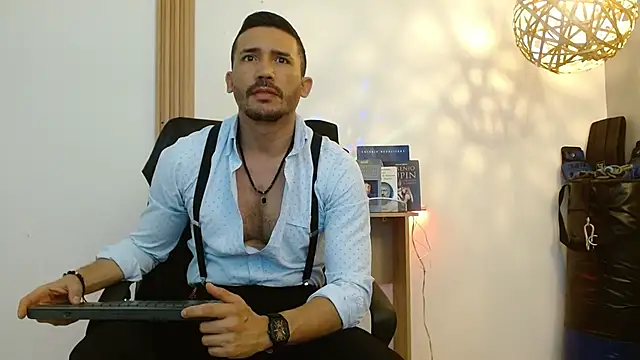 Reiko 85  online show from 11/11/25, 02:50