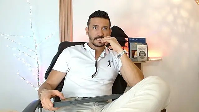 Reiko 85  online show from 01/11/26, 02:55