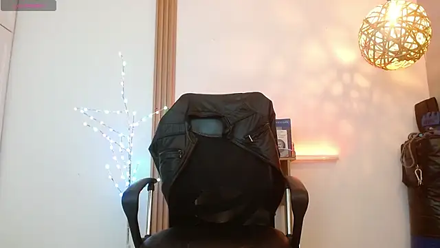 Reiko 85  online show from 01/16/26, 02:43