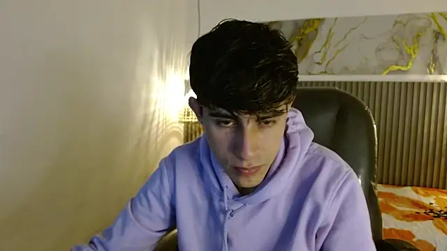 Dyla n18 online show from 12/14/25, 06:34