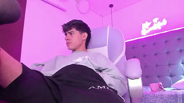 Dyla n18 online show from 01/08/26, 08:00