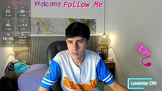 Dyla n18 online show from 06/24/26, 07:57