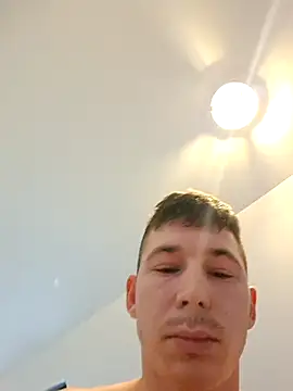 Snapshot of Kriszo99A chatting on 01/02/25, 12:35 Kriszo99A online show from 01/02/25, 12:35