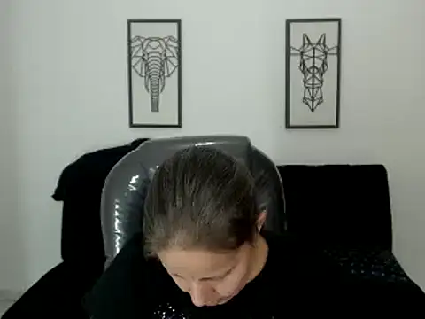 Milf karlye online show from 01/15/25, 02:38