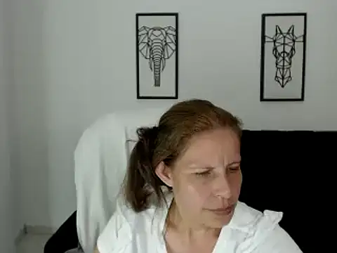 Milf karlye online show from 02/16/25, 08:43