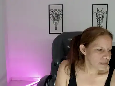 Milf karlye online show from 02/22/25, 04:51