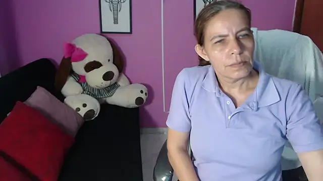 Milf karlye online show from 10/18/25, 02:25