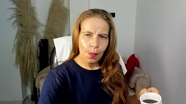 Milf karlye online show from 04/05/26, 01:47