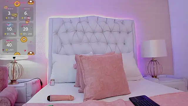 MonserratPeters online show from 01/15/25, 03:43