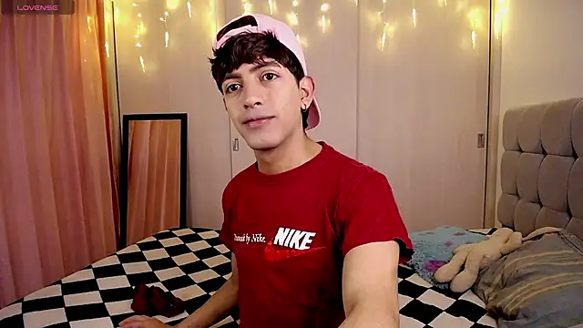 teobowny  online show from 12/12/24, 03:48