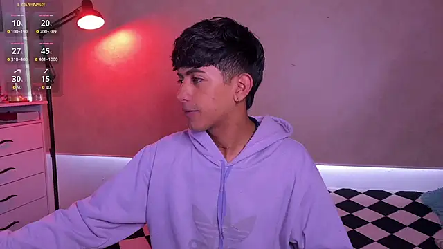 teobowny  online show from 10/07/25, 12:35