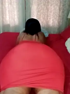 Snapshot of Luciouslips00 chatting on 10/16/25, 11:55 Luciouslips00 online show from 10/16/25, 11:55