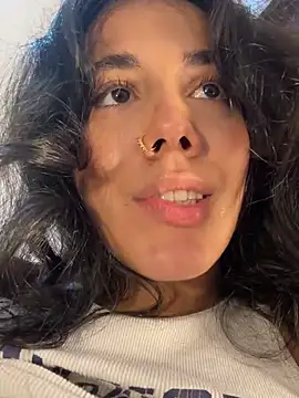 Snapshot of AndyFire69 chatting on 02/05/25, 03:52 AndyFire69 online show from 02/05/25, 03:52