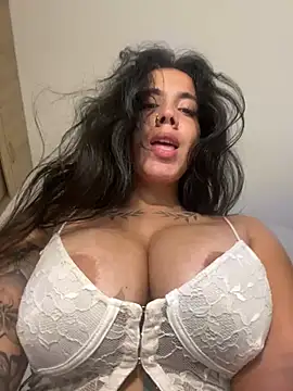 Snapshot of AndyFire69 chatting on 02/24/25, 06:04 AndyFire69 online show from 02/24/25, 06:04