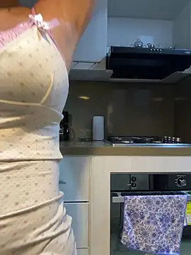 Snapshot of AndyFire69 chatting on 10/12/25, 08:02 AndyFire69 online show from 10/12/25, 08:02