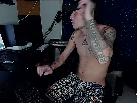 patrik tattoo  online show from 12/05/24, 12:52