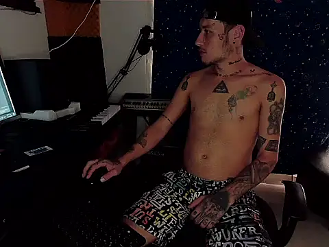 patrik tattoo  online show from 12/05/24, 01:06