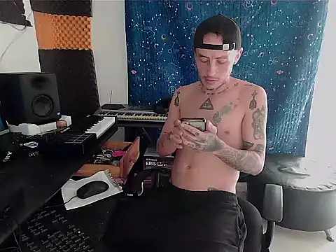 patrik tattoo  online show from 12/27/24, 07:03