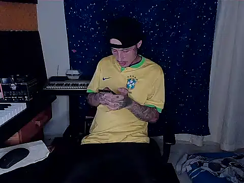 patrik tattoo  online show from 01/07/25, 04:50